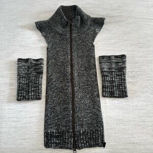 Veronica Beard Sweater Dickey and cuffs